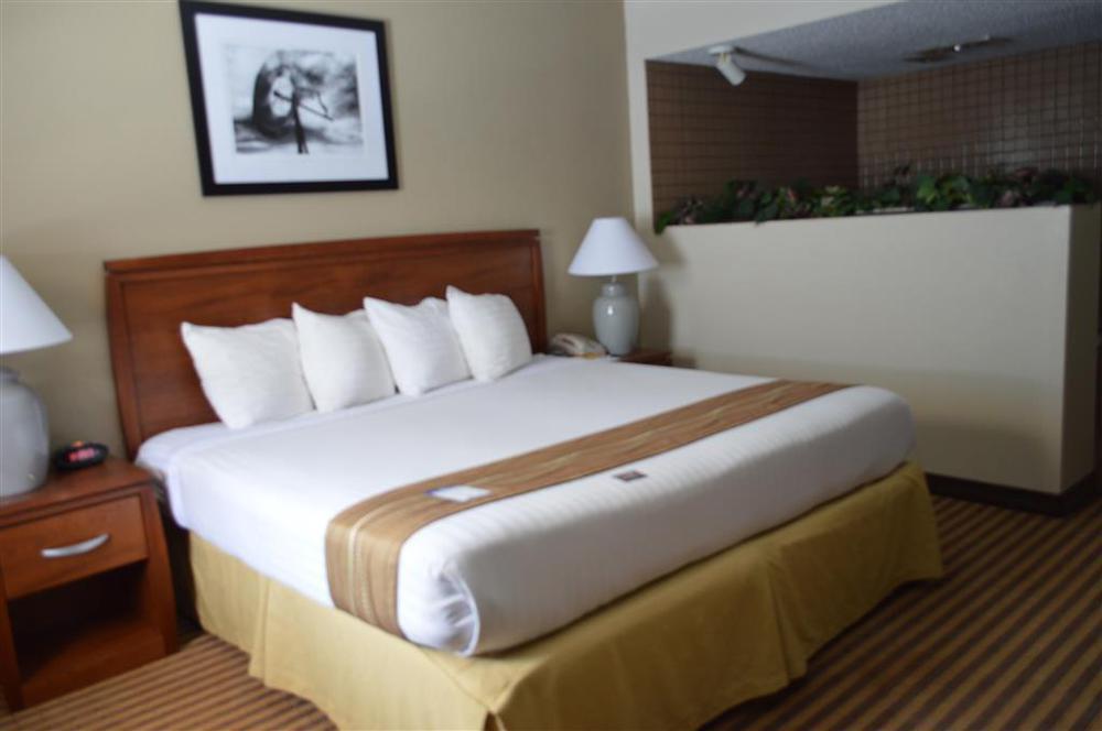 Best Western Hospitality House Emporia Oda fotoğraf