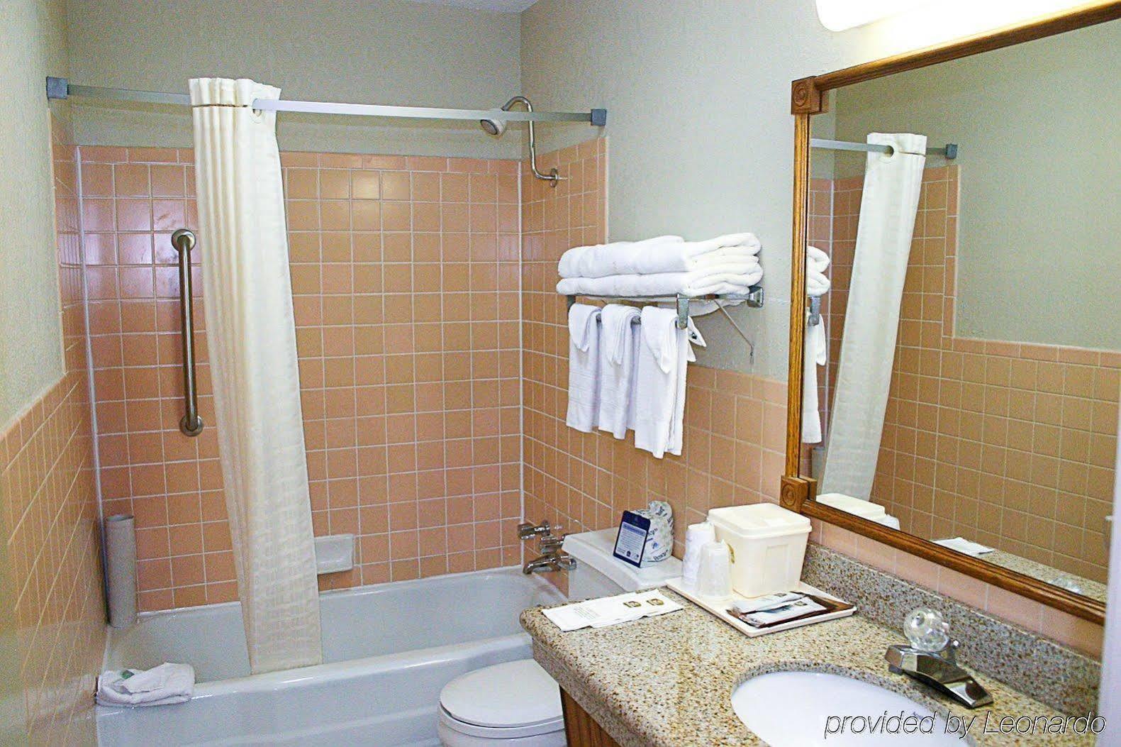 Best Western Hospitality House Emporia Oda fotoğraf