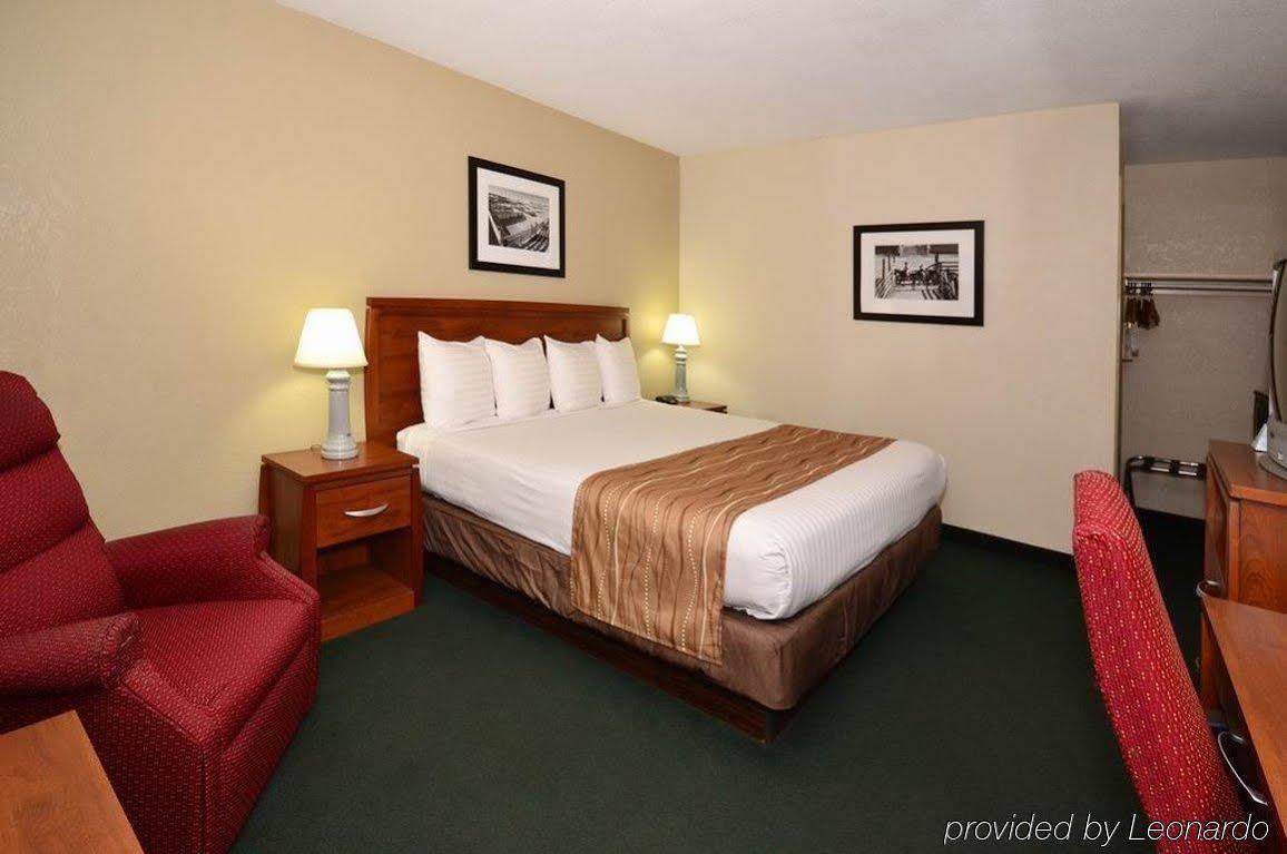 Best Western Hospitality House Emporia Oda fotoğraf