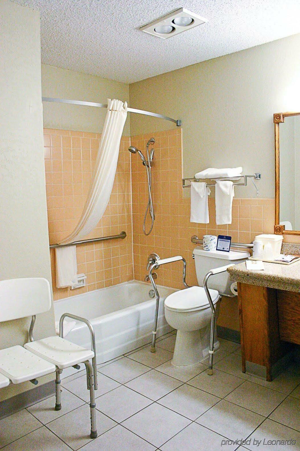 Best Western Hospitality House Emporia Oda fotoğraf